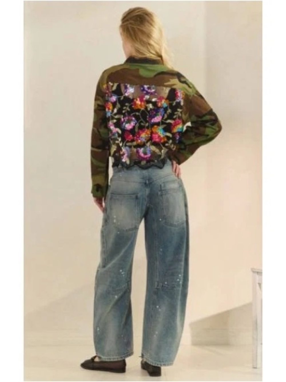 BRAND NEW WITH TAGS Camo Sequin Floral Mesh Back Cropped Jacket - Picture 4 of 4